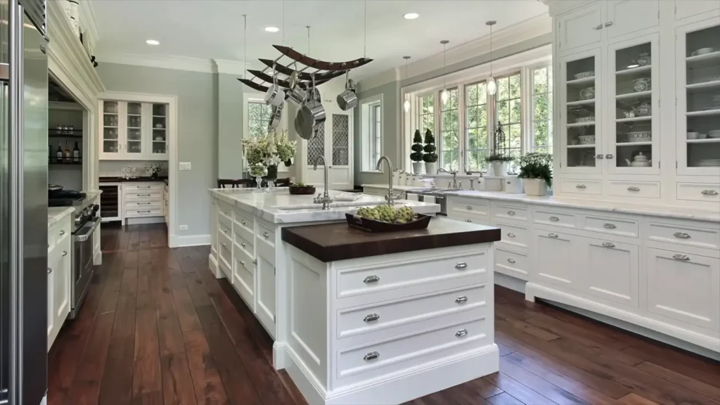 Kitchen Cabinets & Finishes